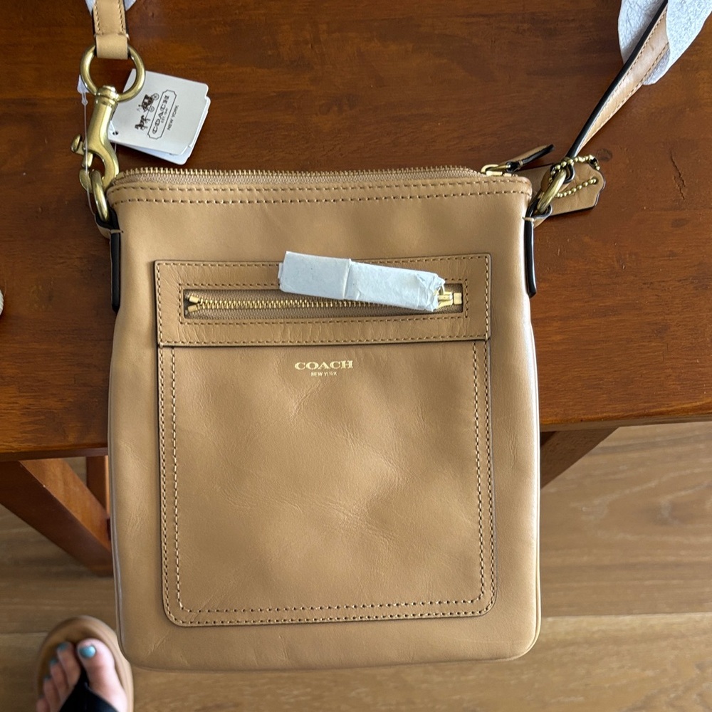 Coach Beige Swingpack Leather Crossbody Bag - Picture 4 of 8